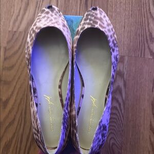 Christian Sirano gold label. Pink animal print flats